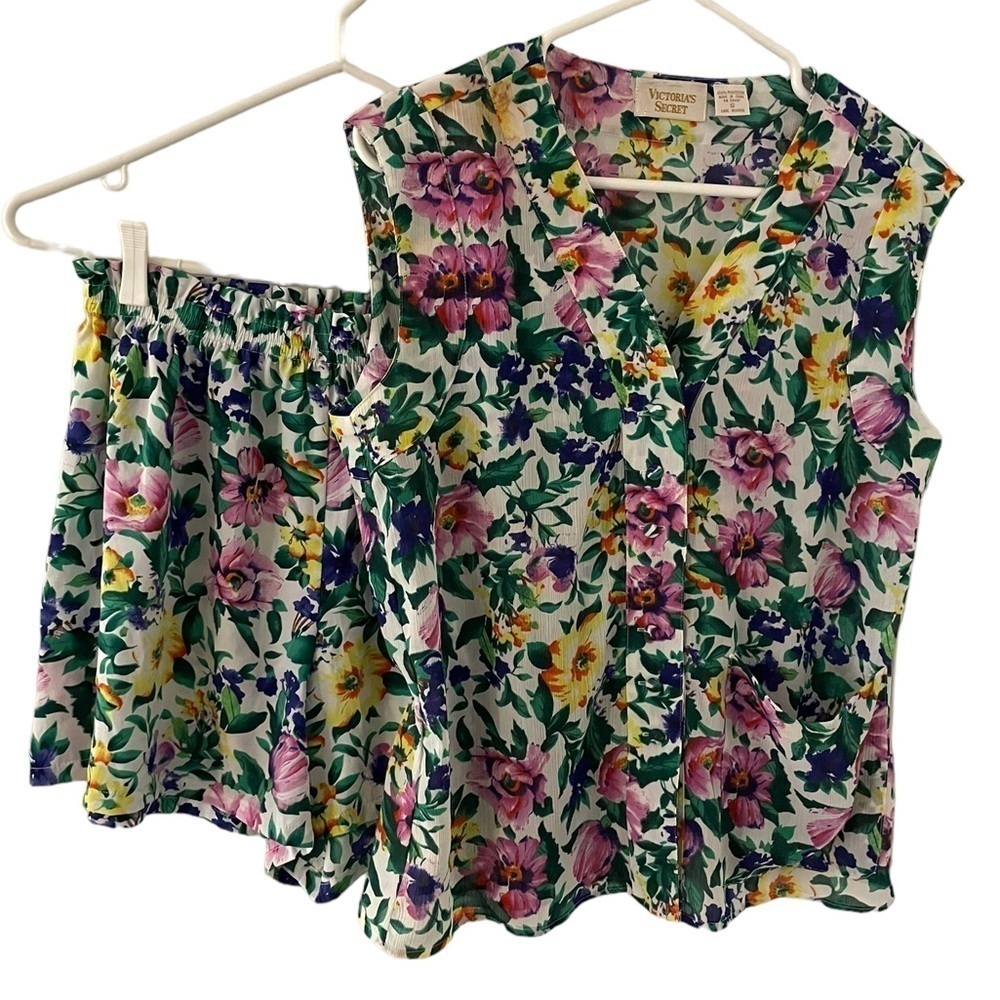 Vintage Gold Label Victoriaβs Secret Floral Sleep Set